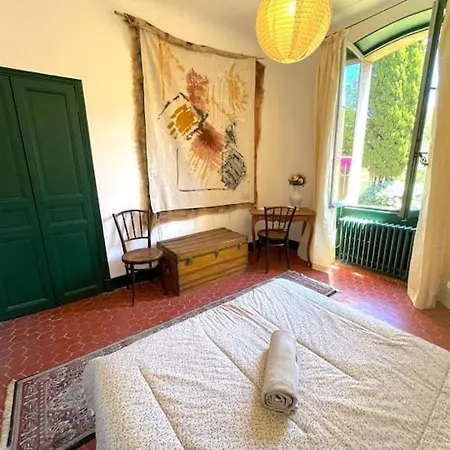 Panzió Villa Magdala-Chambre D'Hote 2 Hyères