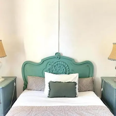 Villa Magdala-Chambre D'Hote 2 Panzió 3*